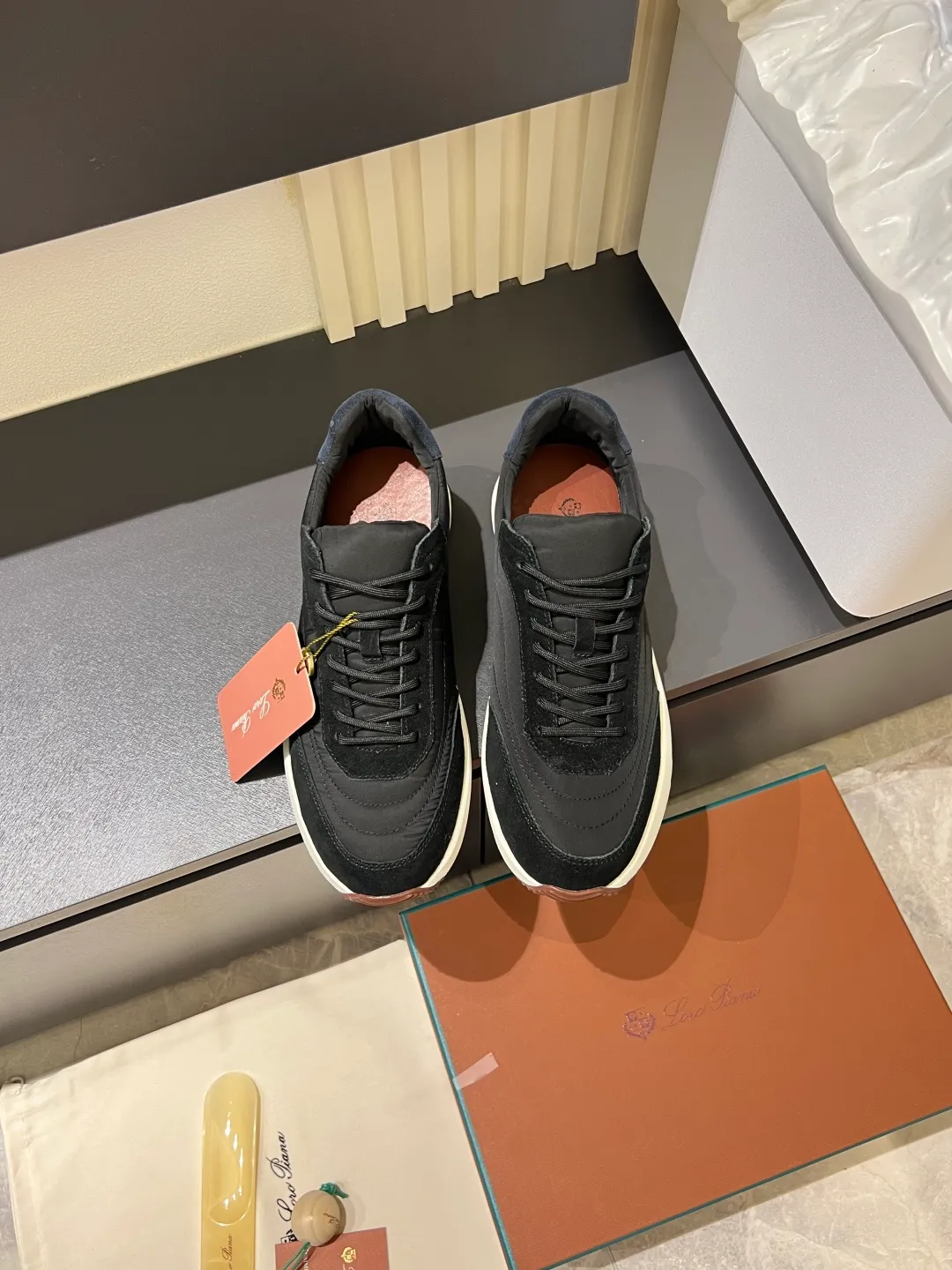 Men's men's shoes 💰p480Loro Men's men's shoes 💰piana niche Loro classic jogging shoes, men's lace-up casual shoes and sneakers, high-quality lightweight and comfortable fabrics, suitable for outdoor leisure, the color scheme is young and energetic, and it looks great with sportswear or casual suits! Size: 38-44 (45 customized)